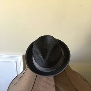 Mens short brim hat